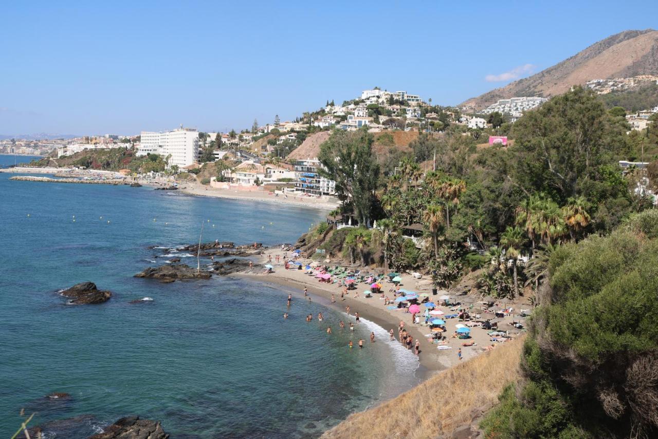 A Place Under The Sun And Near The Water Torremuelle ภายนอก รูปภาพ