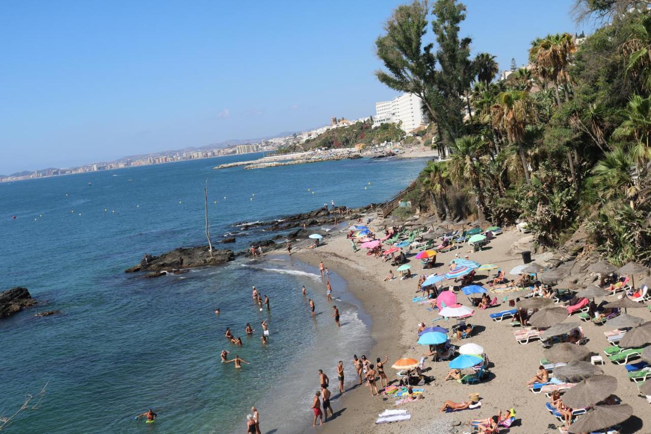 A Place Under The Sun And Near The Water Torremuelle ภายนอก รูปภาพ